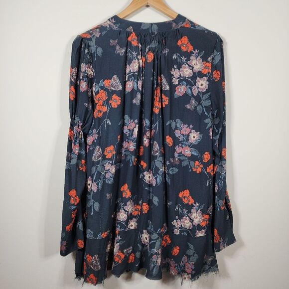 Free People Pebble Crepe So Fine Smoked Tunic Navy Top Size SP - Picture 7 of 10